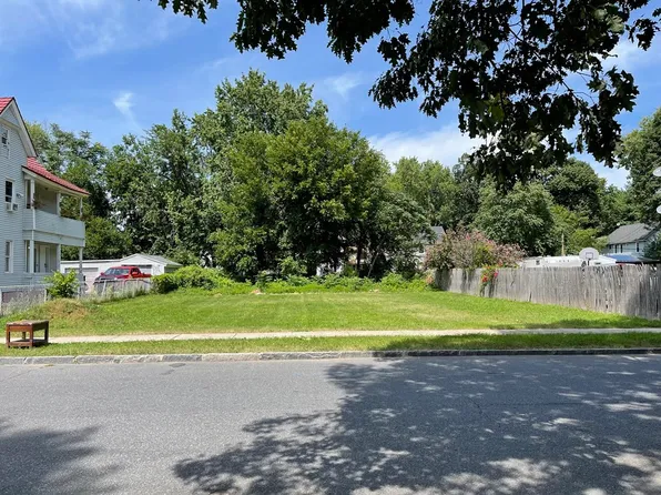 53-L53 Orchard St, Springfield, MA 01107