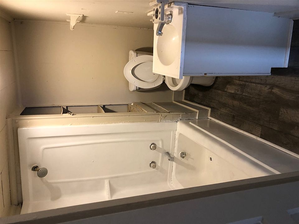 2nd image of 1325 Brayton Ave