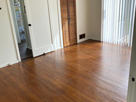 5th image of 336 Spruce St