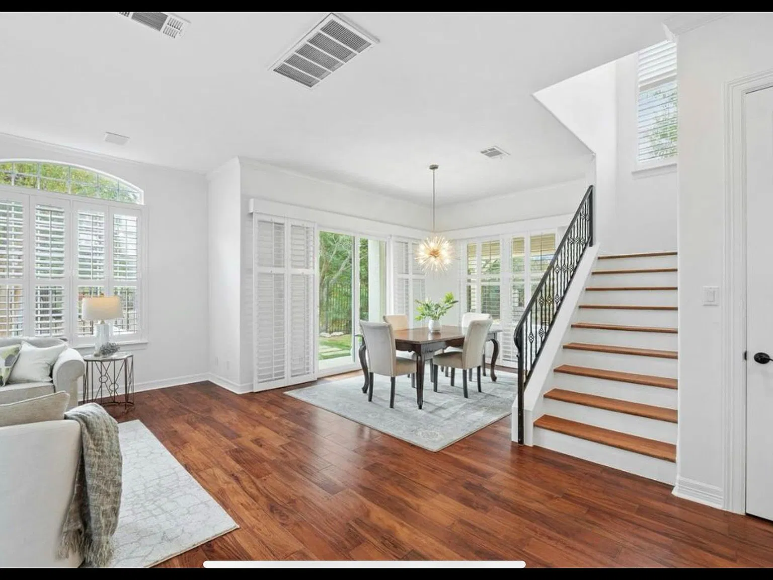 3 bed, 2.5 bath, 2304 sqft, $4,700 — Photo 4