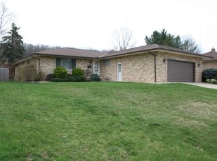 300-304 Calvin Dr, Independence, OH 44131