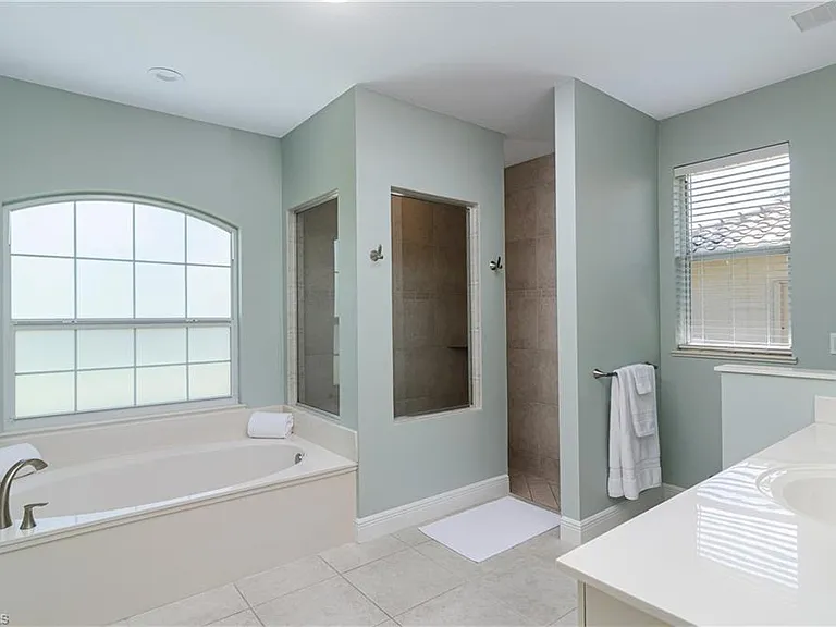 336 Waterleaf Ct — Photo 11