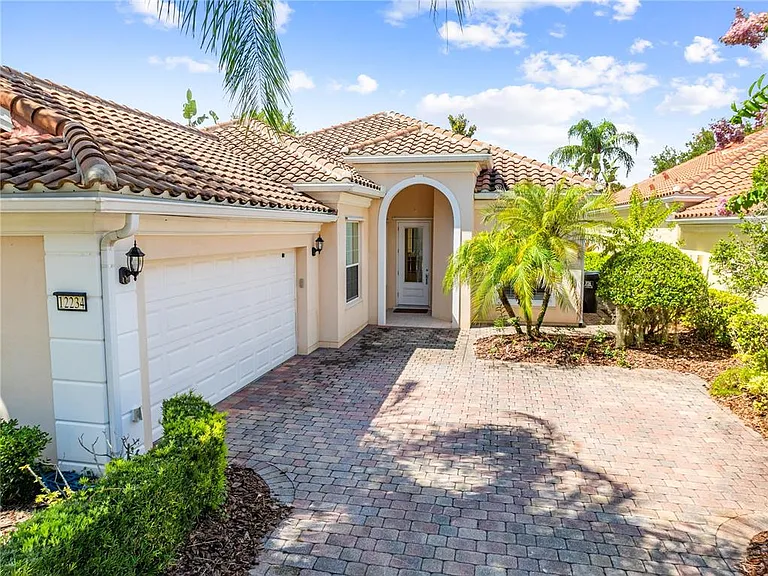 12234 Pasha Ln — Photo 2