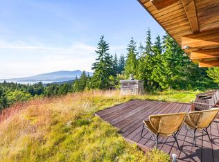 1301 Sunset Rd, Bowen Island, BC V0N1G2