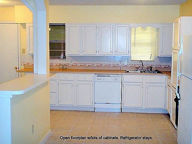 1st image of 4215 Rockford Dr
