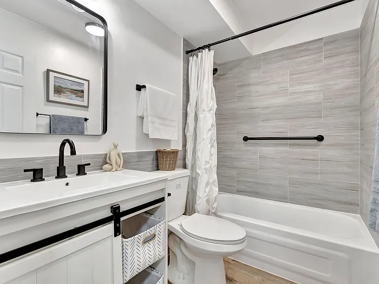 52 Burgundy Dr #B — Photo 29