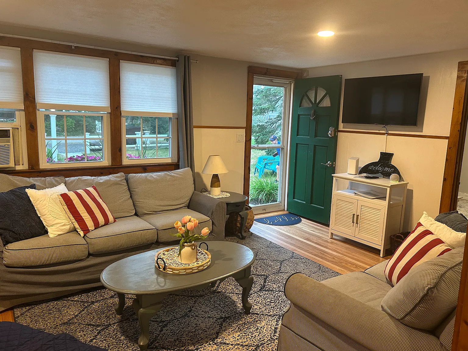 5 bed, 1.5 bath, 1284 sqft, $2,750 — Photo 3