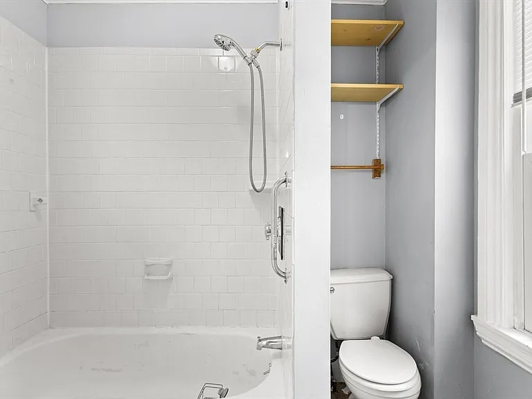 49 Parker St #2 — Photo 9
