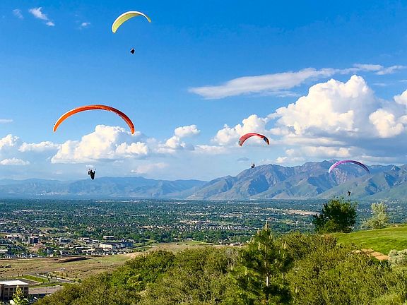 2nd image of 23 E Manilla Cir