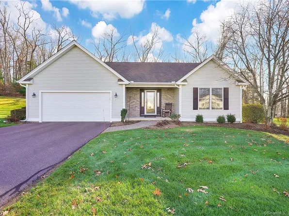 17 Shepard Lane #17, Enfield, CT 06082