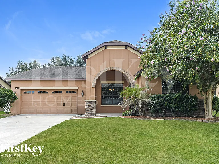 3086 Pointe Place Ave — Photo 1
