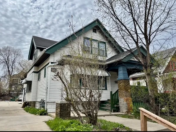 3725 N 6th St, Milwaukee, WI 53212