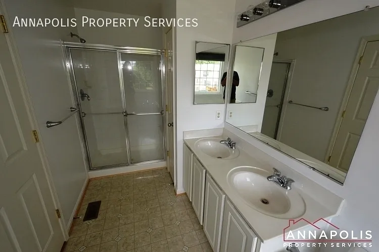 1016 Meandering Way — Photo 12