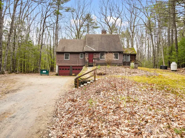 220 Riverdale Road, New Boston, NH 03070