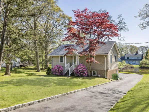 52 Scotts Landing Road, Southampton, NY 11968