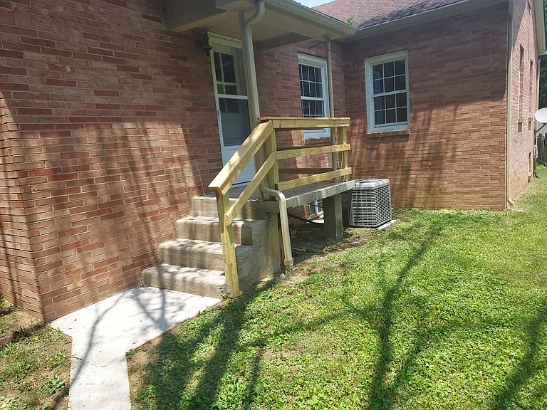 3324 Fairmont Blvd — Photo 5