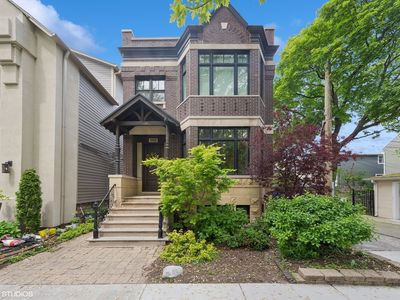 1914 W Melrose St, Chicago, IL, 60657