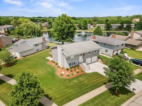 163 Bourne Ln, Bloomingdale, IL 60108