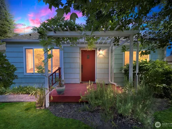 718 Emerson Street SW, Tumwater, WA 98512