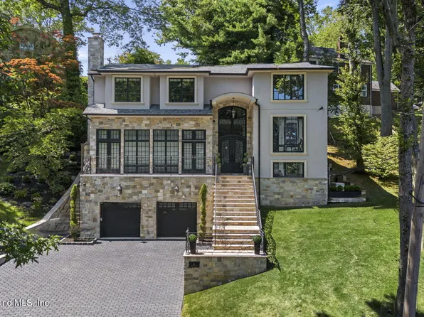 44 Annfield Ct, Staten Island, NY 10304