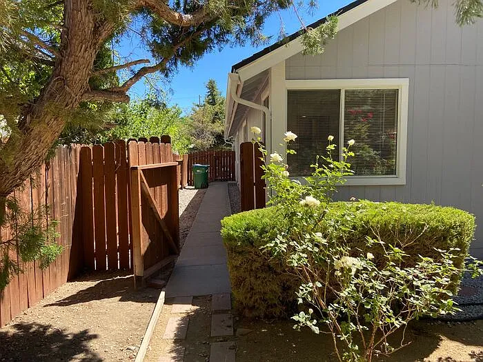 6628 Valley Wood Dr — Photo 28