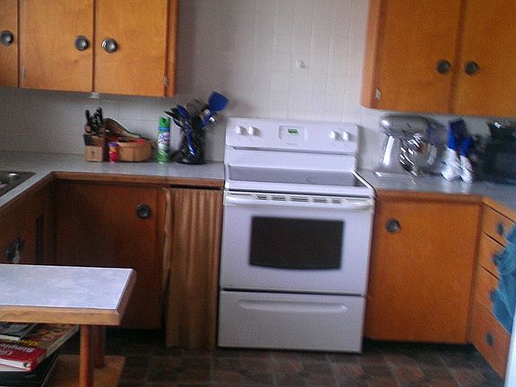 Kitchen - appliances stay
