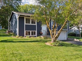 112112 Haering Cir, Chaska, MN 55318