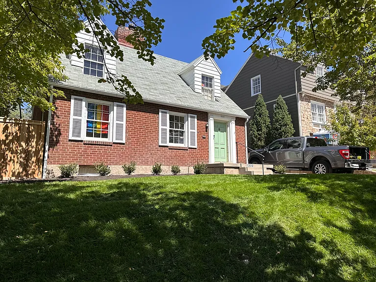 1309 E Michigan Ave — Photo 1