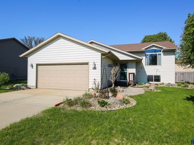 421 N Tamarac Ave, Brandon, SD, 57005
