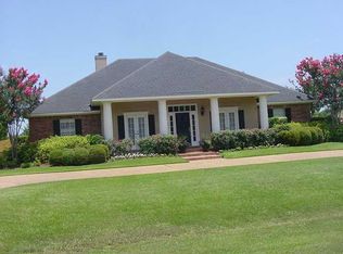 205 Crosscreek Dr, Bossier City, LA 71111