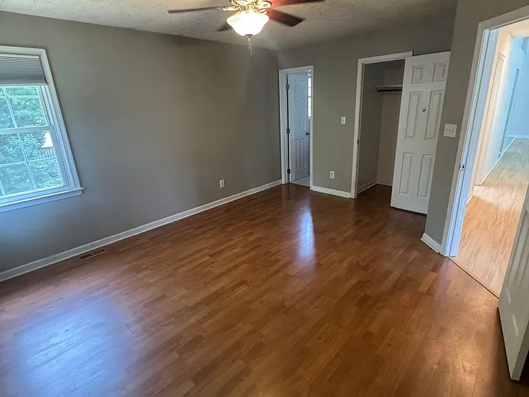 74 Clarion Dr — Photo 9