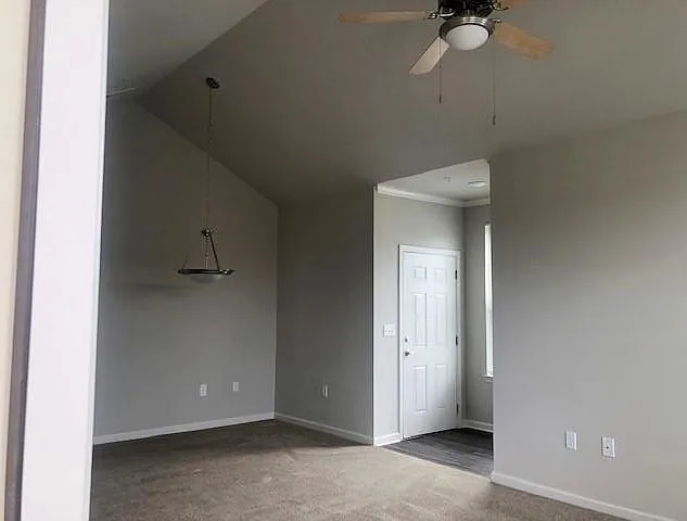 The Glen Apartments — Photo 27