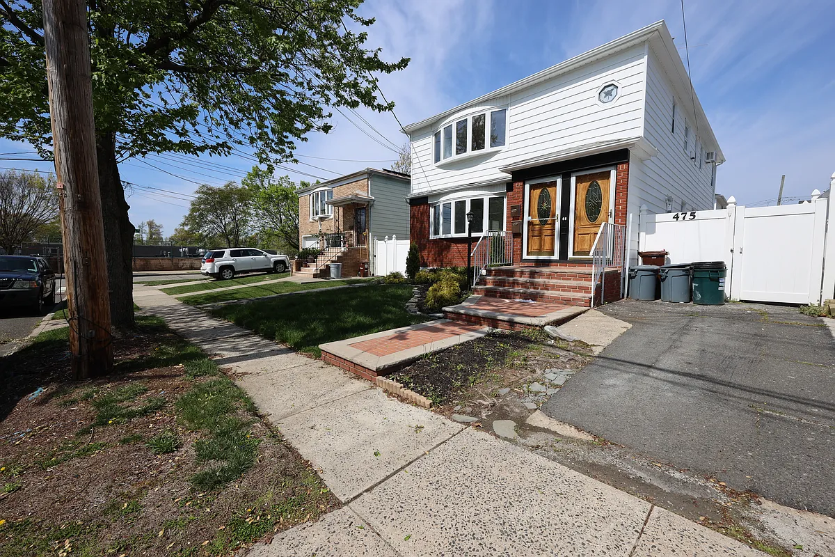 Building Photo - 475 Beach Rd #2