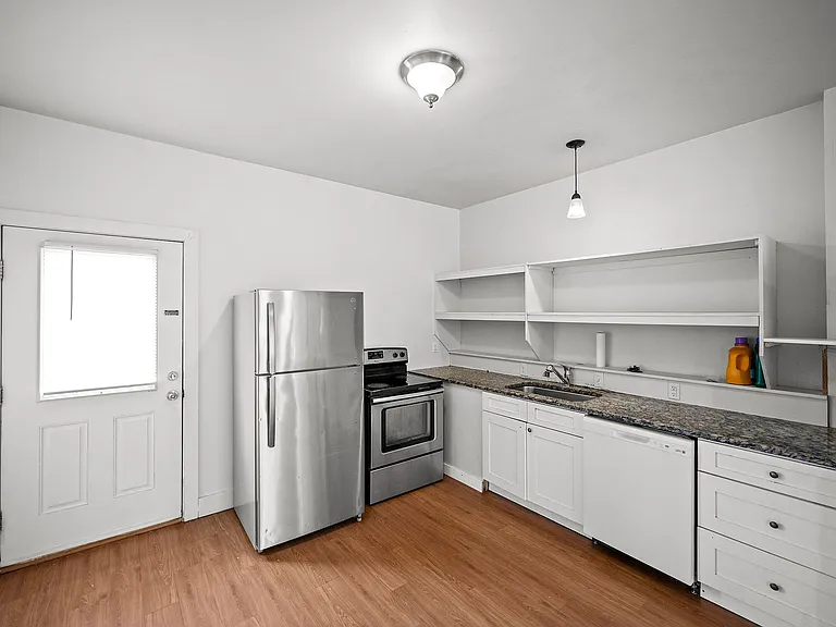635 E Azalea Ave #A — Photo 10