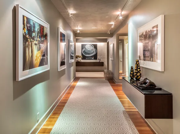 43 West 64th Street 6A image 2 of 19