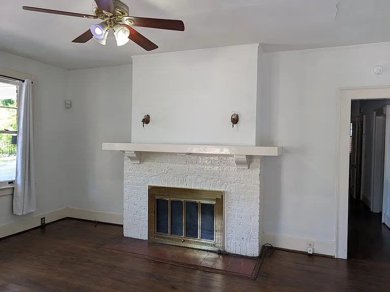 2201 Blossom St — Photo 13