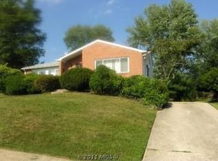 7414 Prince George Rd, Pikesville, MD 21208