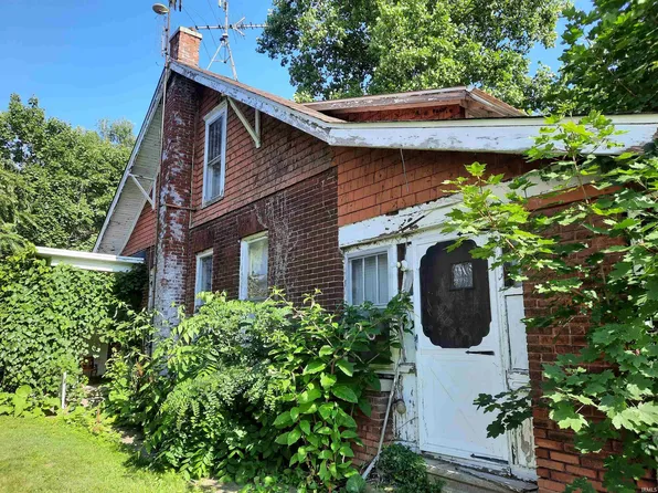 104 N Main St, Jonesboro, IN 46938