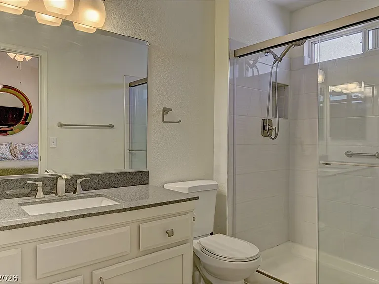 8912 Signal Terrace Dr — Photo 16