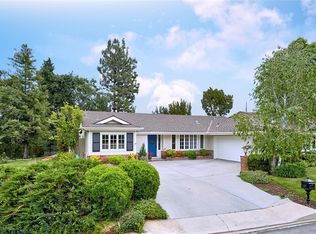 22340 Algunas Rd, Woodland Hills, CA 91364