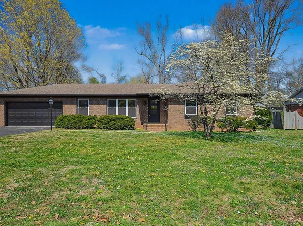 310 Donna Dr, Hopkinsville, KY 42240