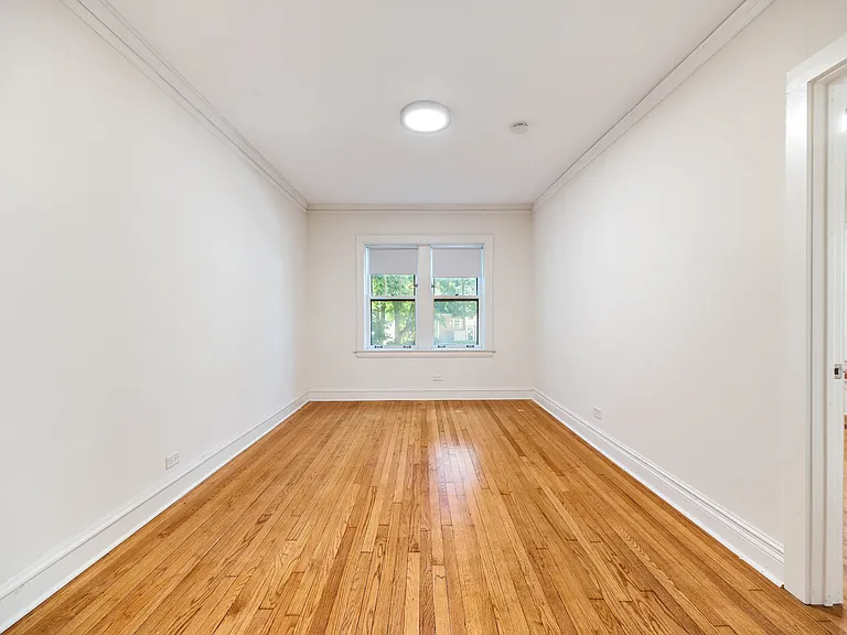 721 Foster St #1W — Photo 14