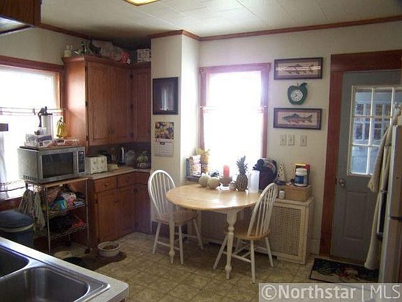 4th image of 1853 Stillwater Ave