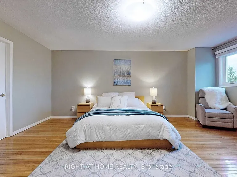 43 Topham Cres — Photo 19