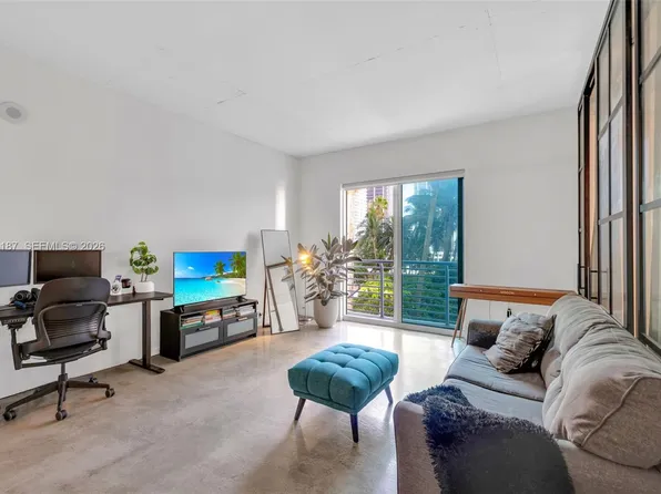 234 NE 3rd St APT 1108, Miami, FL 33132