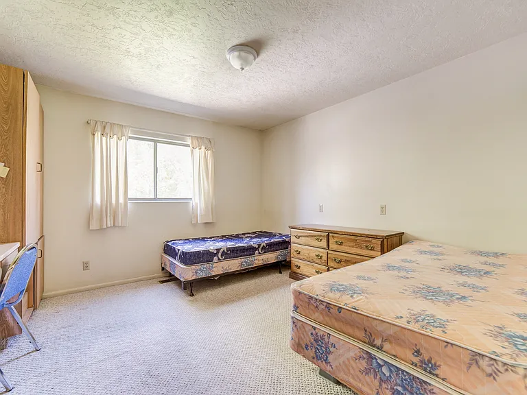 442 N 500 E #7 — Photo 8
