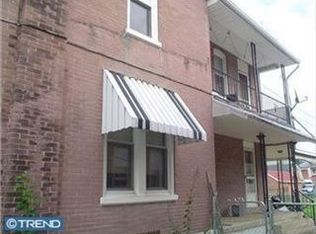 118 E Washington St, Fleetwood, PA 19522