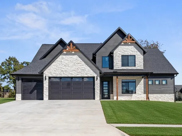 3600 Bearpaw Path, Bentonville, AR 72712
