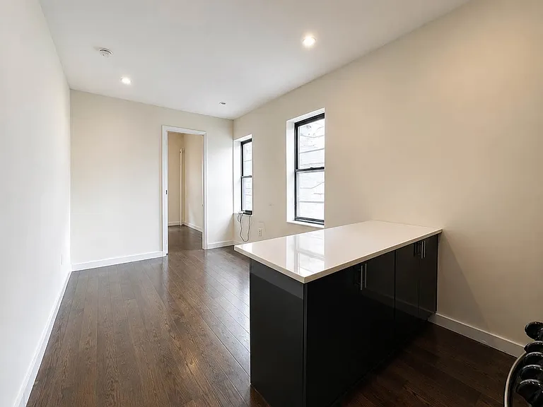 185 Mulberry St #18 — Photo 2