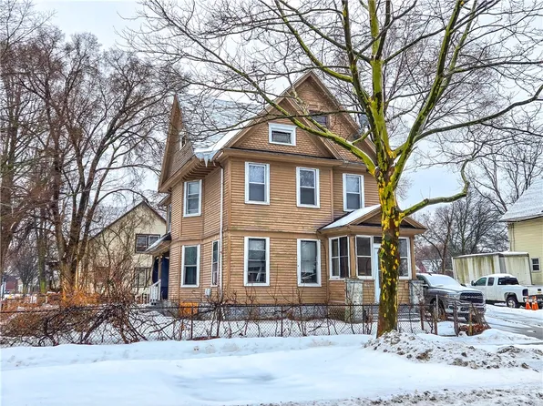 211 Parsells Ave, Rochester, NY 14609